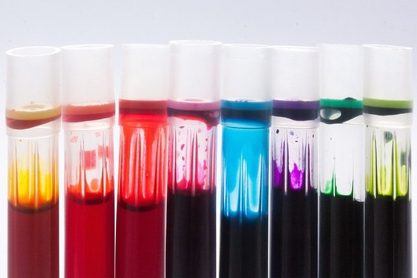 Cartouches d'encre : astuces pour optimiser vos achats